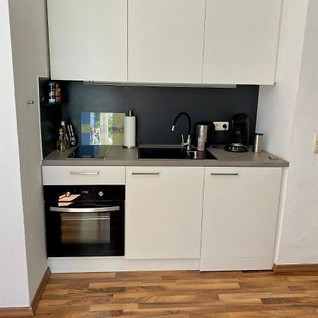 Zentrale Ferienwohnung Mit Balkon In Aachen Kültér fotó