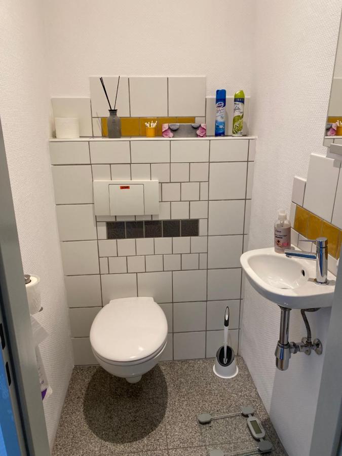 Zentrale Ferienwohnung Mit Balkon In Aachen Kültér fotó