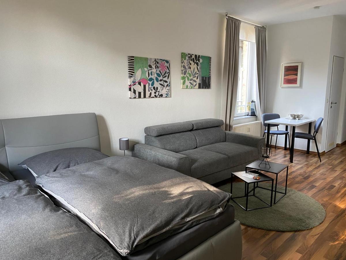 Zentrale Ferienwohnung Mit Balkon In Aachen Kültér fotó