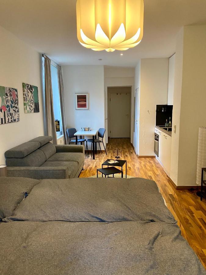 Zentrale Ferienwohnung Mit Balkon In Aachen Kültér fotó